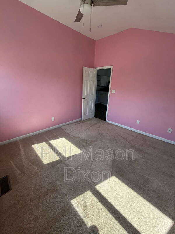 Building Photo - 7810 E Rd