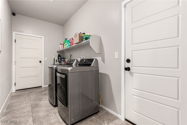 Building Photo - 7457 Onyx Star St