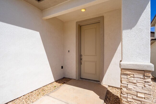 Building Photo - 548 N 550 W