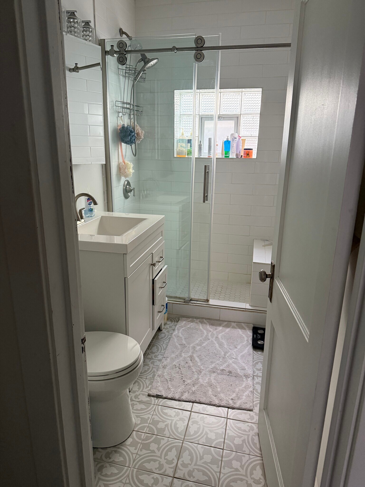 Building Photo - 5011 N Lawndale Ave