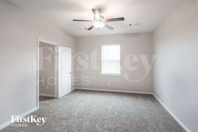 Building Photo - 5904 Garnet Hill Ln