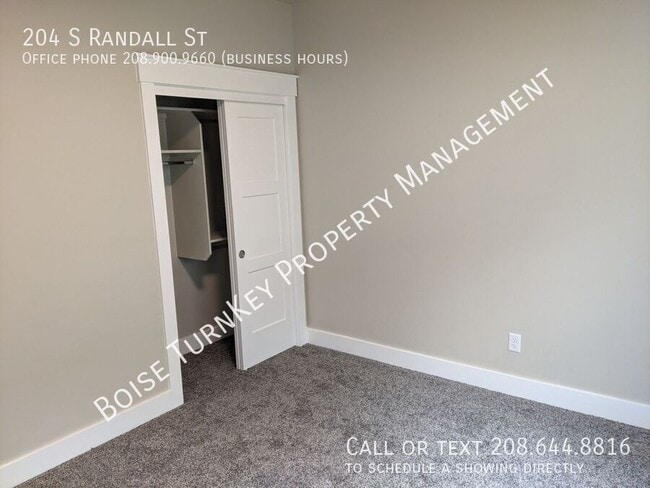 Building Photo - 204 Randall St