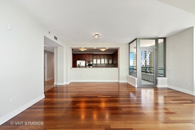 Building Photo - 600 N Lake Shore Dr