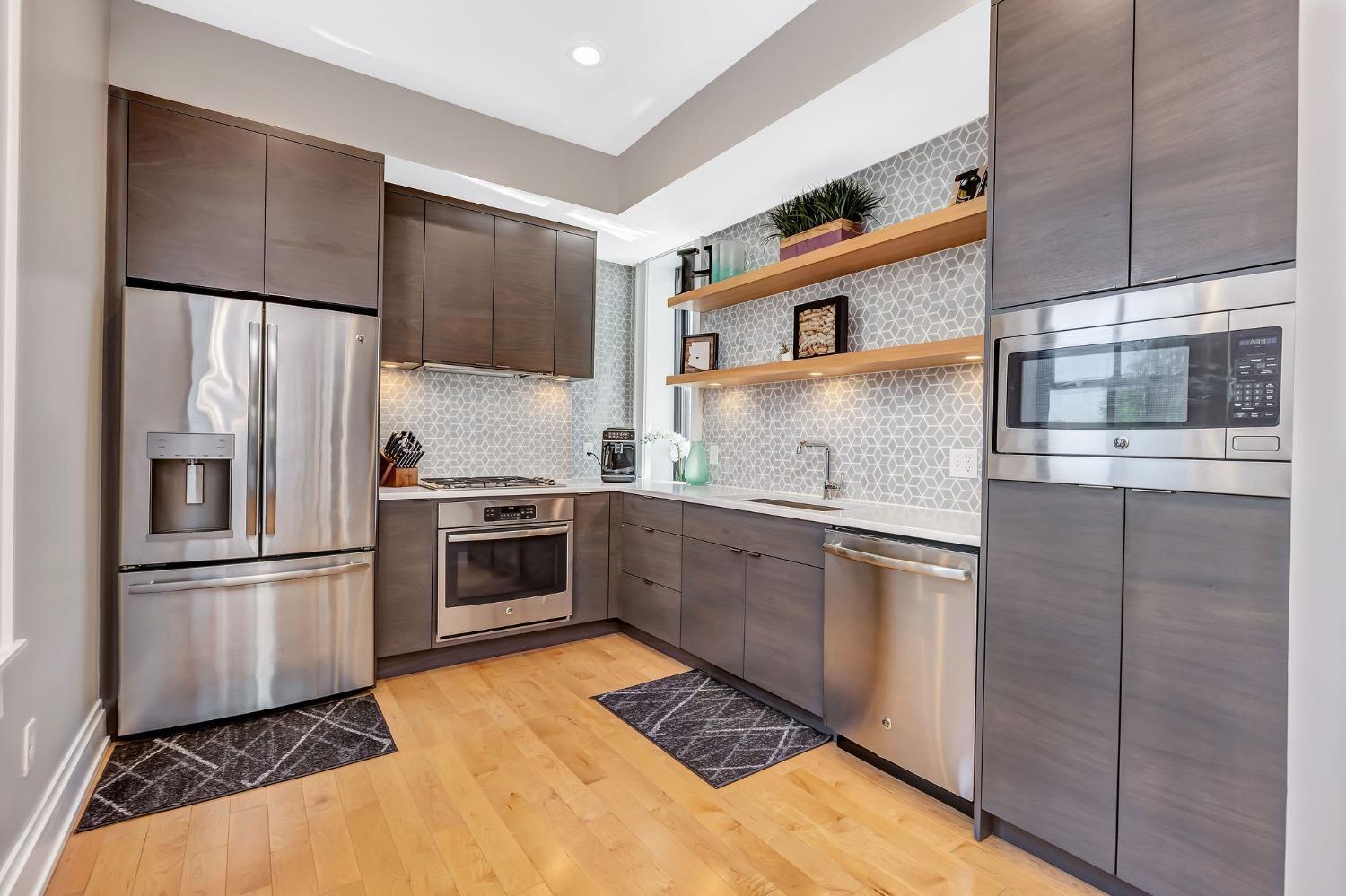 Kitchen - 131 W 15th St