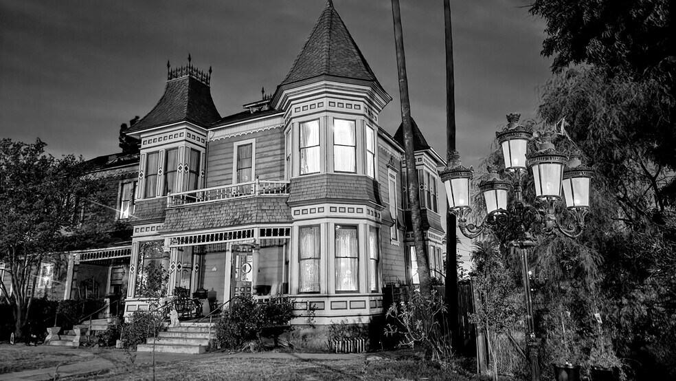 Building Photo - 3121 Mulberry St