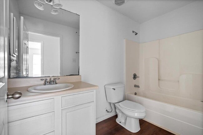 Building Photo - 2659 Rosebud Dr E