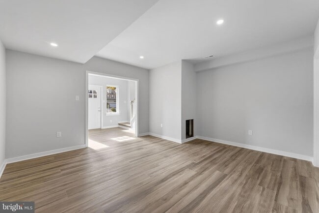 Building Photo - 153 Old Lincoln Hwy