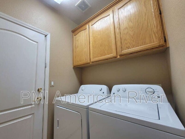 Building Photo - 10920 Bellone Way