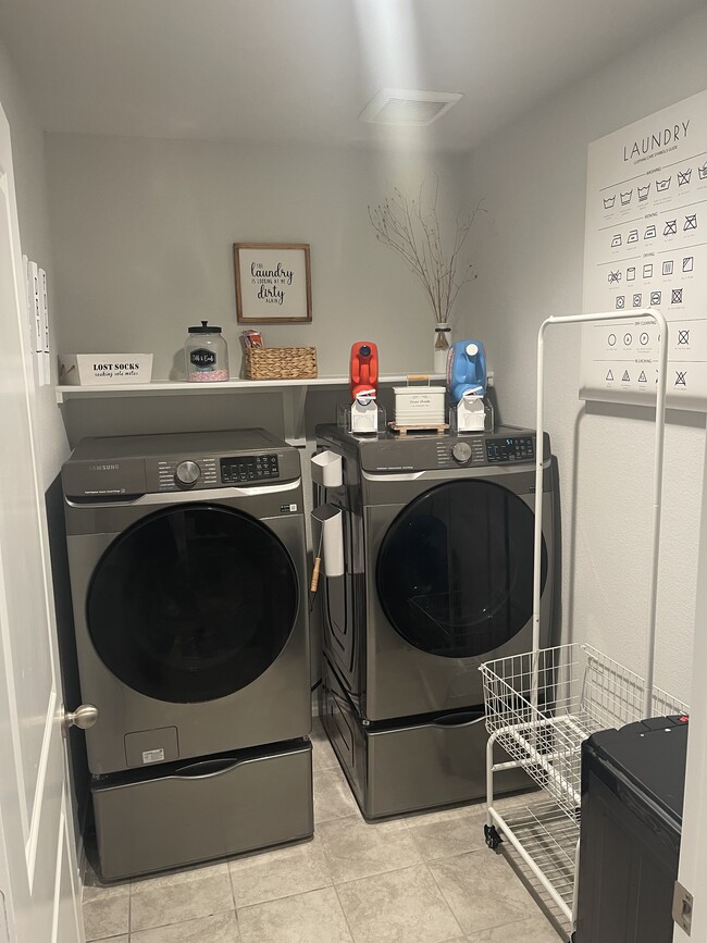 Building Photo - 4148 Azam Crk Ln