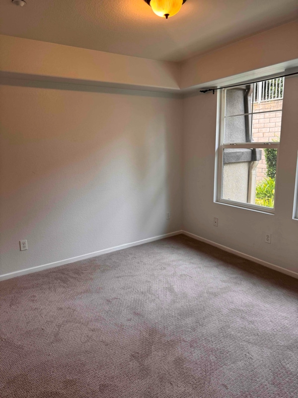 Building Photo - 16916 Hutchins Landing