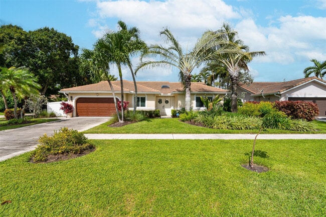 Building Photo - 7641 W Country Club Blvd