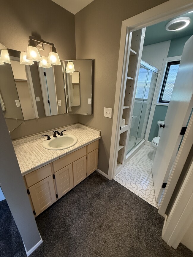 Building Photo - 2004 1st Ave S