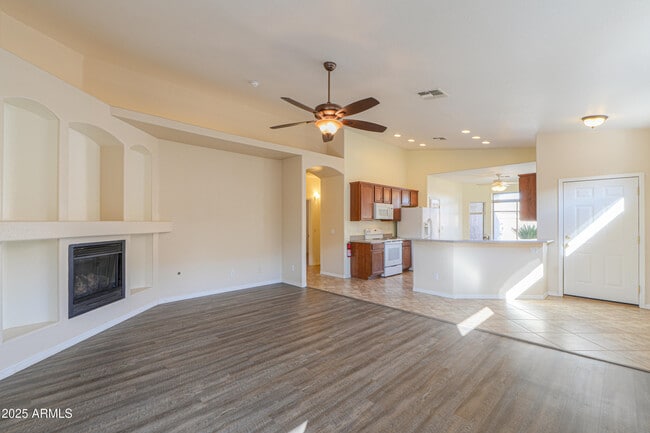 Building Photo - 1861 E Birch St