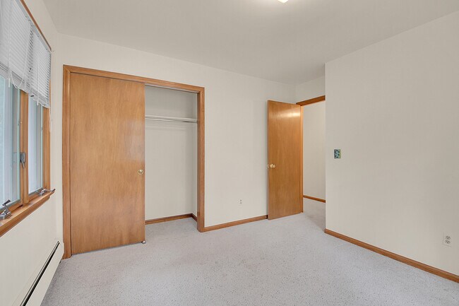 Building Photo - 8478 Jay Ln