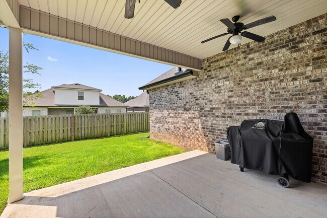 Building Photo - 212 Blaze Blvd