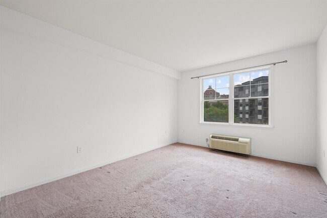 Building Photo - 4 Constellation Pl