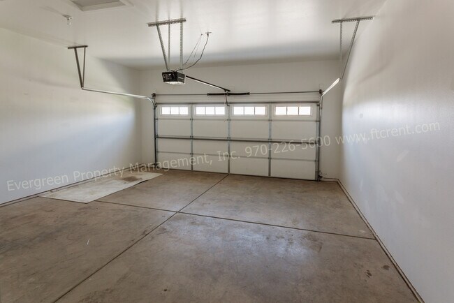 Building Photo - 6106-6106 W 8th St