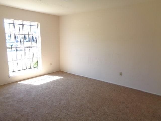 Building Photo - 4002 Cloverbrook Dr