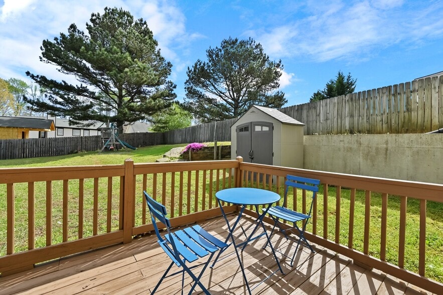 Building Photo - 226 Ashland Creek Ct