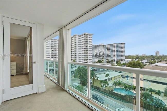 Building Photo - 2100 S Ocean Ln