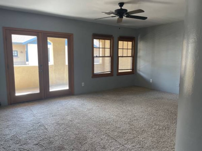 Building Photo - 635 Harvill Dr