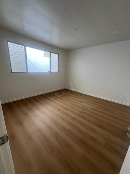 Building Photo - 3636 Mentone Ave