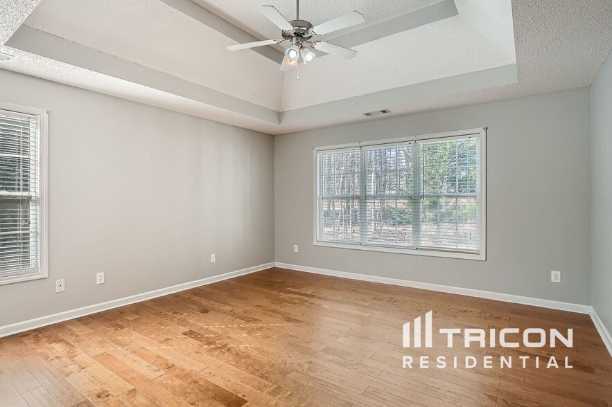 Building Photo - 88 Oliveria Way