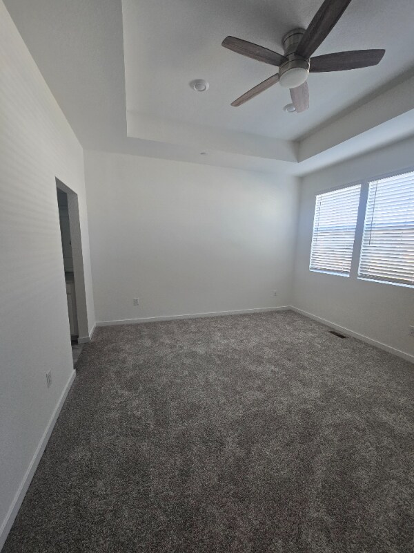 Building Photo - 5387 Euclid Dr