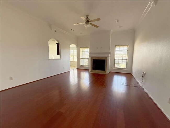 Building Photo - 424 Liem Cir