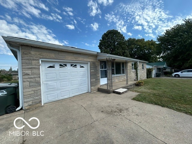 Building Photo - 404 Minary Ln