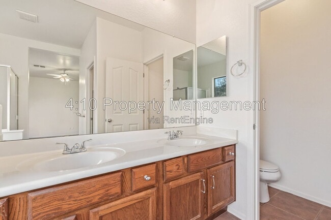 Building Photo - 45305 Balboa Dr