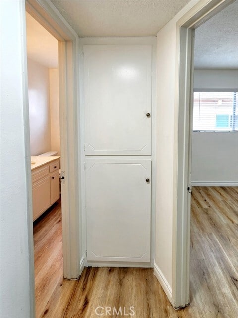 Building Photo - 326 10th Pl