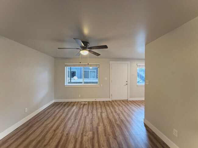 Building Photo - 1-Bedroom Condo in Salt Lake City – Available May 1st!