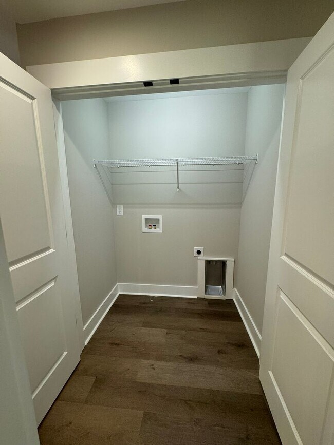 Building Photo - 125 Brawley Villas Place