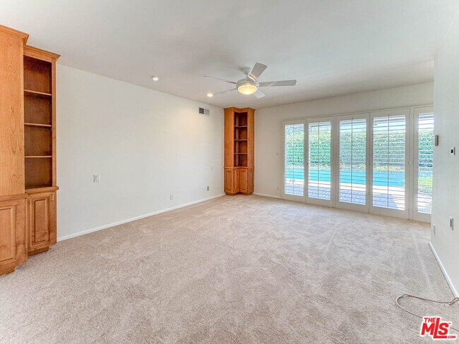 Building Photo - 16951 Ivadel Pl