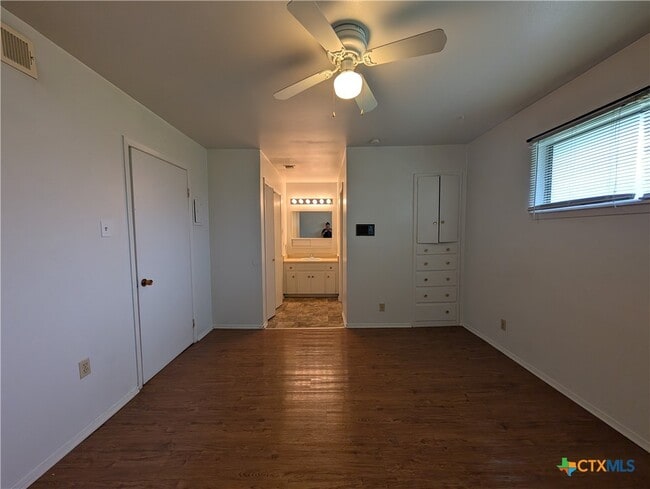 Building Photo - 165 Richter Ln
