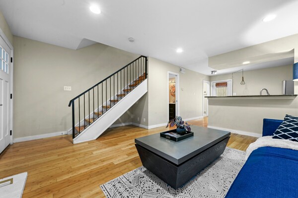 Building Photo - 3601 Menchaca Rd
