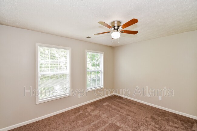 Building Photo - 322 Berkley Dr