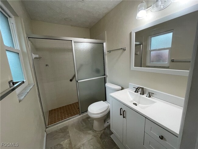 Building Photo - 4108 SE 18th Pl