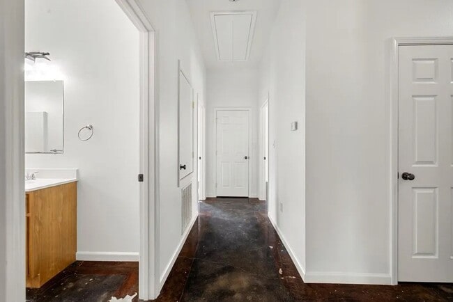 Building Photo - 216- 230 COUNTY ROAD 122