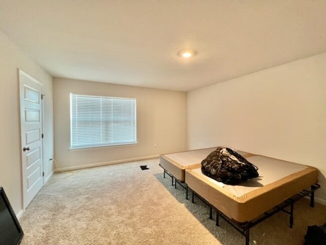 Building Photo - 5539 Mars Hl Ln