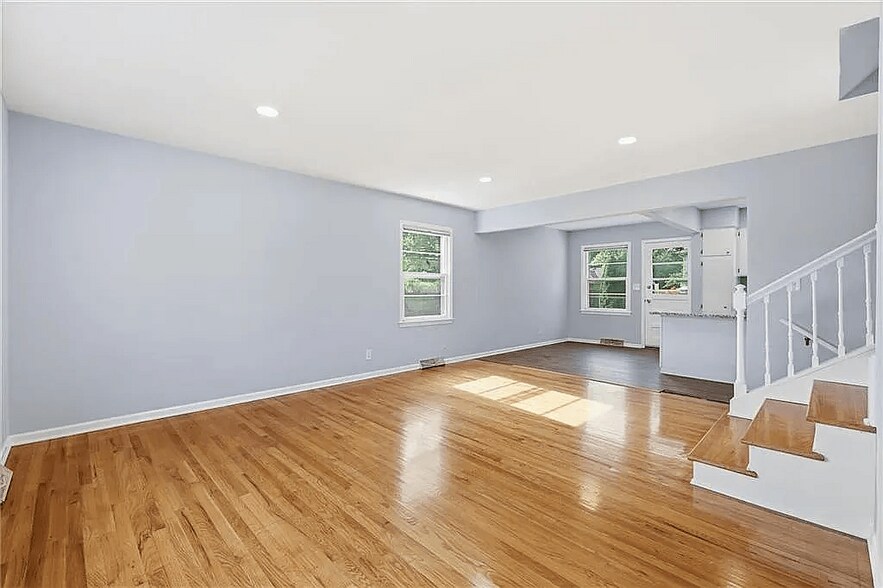 Building Photo - 10729 McGee St