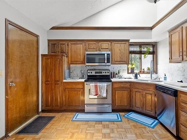 kitchen - 8323 W 120th Ter
