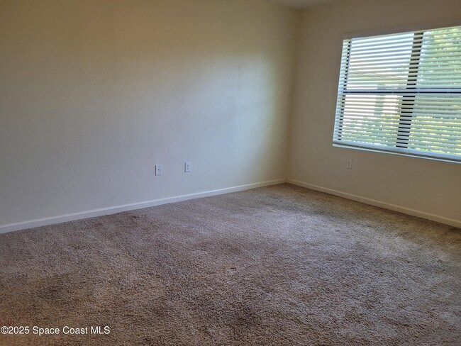 Building Photo - 760 Acadia Ct SE