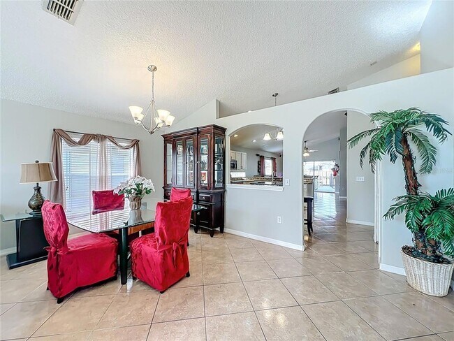 Building Photo - 14826 Lady Victoria Blvd