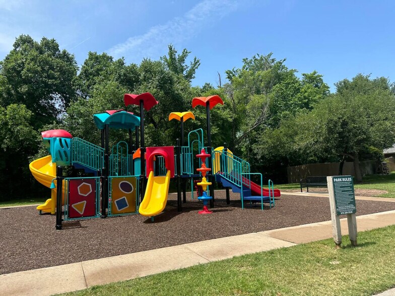 Building Photo - 1708 Beaver Pond Ct