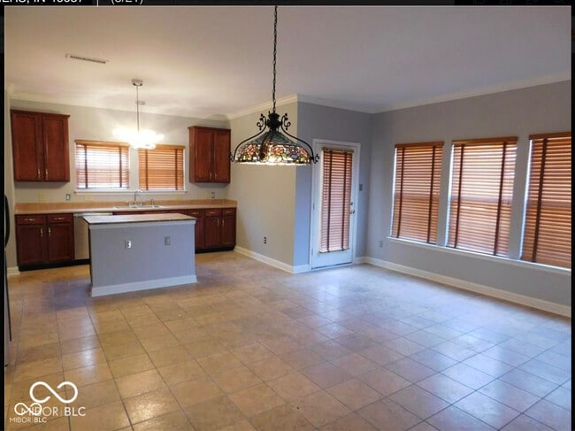 Building Photo - 13203 United Dr