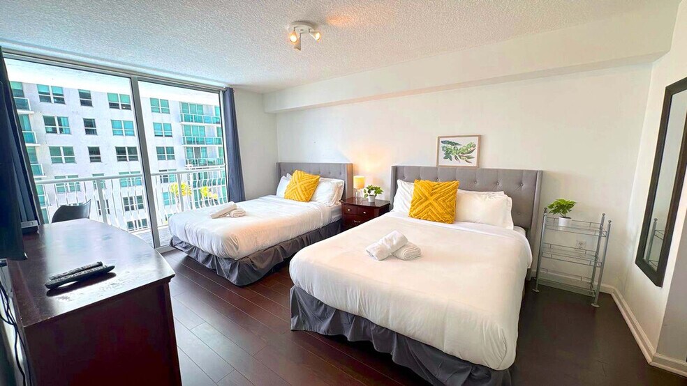 Primary Photo - 1200 Brickell Bay Dr