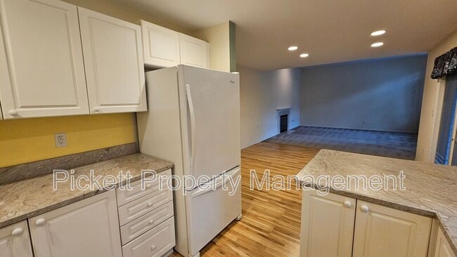 Building Photo - 12596 Deer Park Ln NW