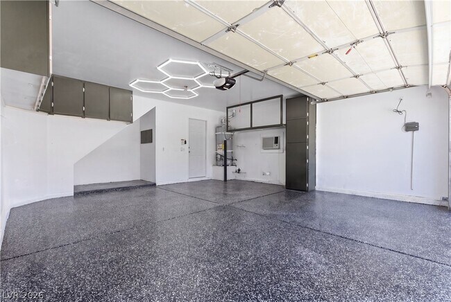 Building Photo - 10196 Cupids Dart St